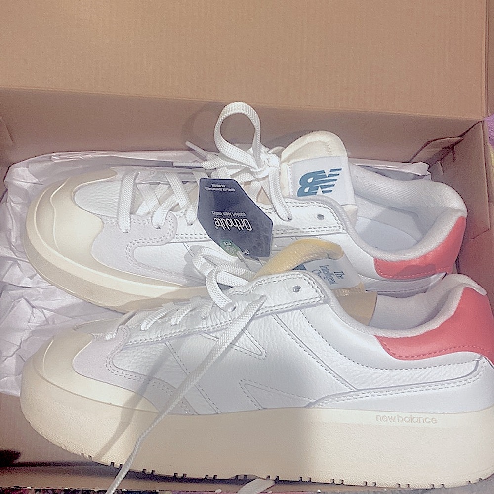 New IN BOX! New Balance CT302 in white/natural/baby pink